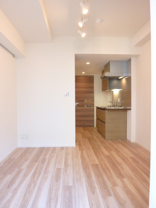 居室・リビング　写真は同タイプ住居です