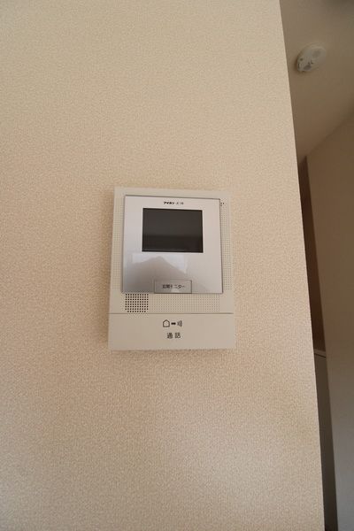 セキュリティ　モニター付きインターホン