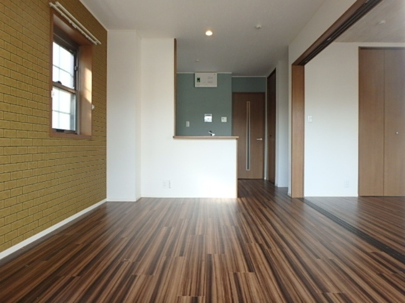 居室・リビング　図面と現状に相違がある場合には現状を優先