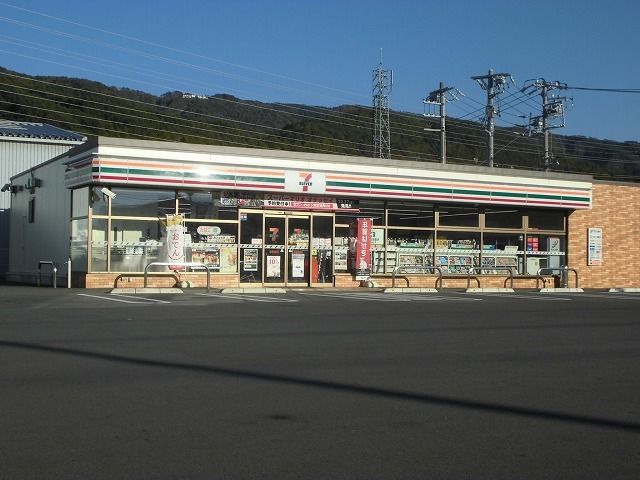 コンビニ　セブンイレブン　箕輪松島店（コンビニ）まで440m