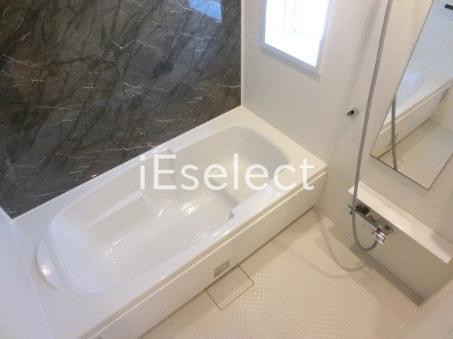 バス・シャワールーム　広々１坪バスでリラックス♪