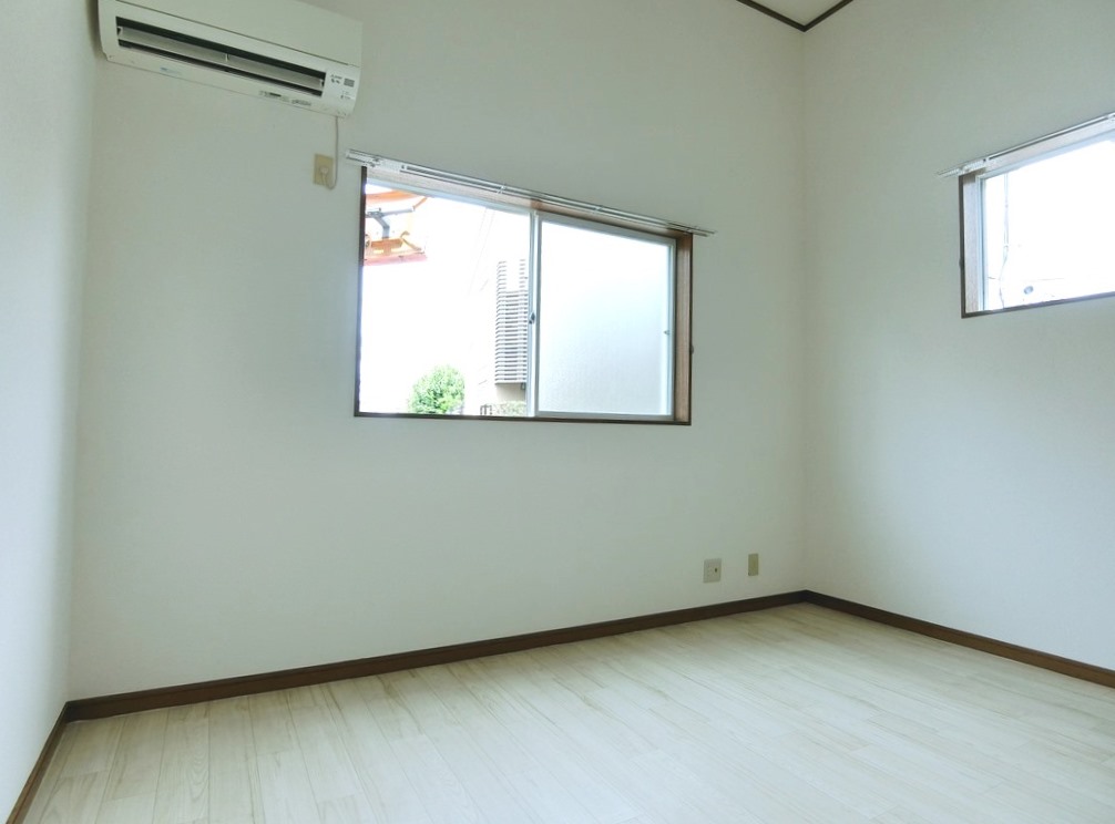 居室・リビング　別室参考写真