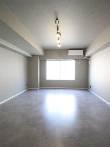 居室・リビング　広々9帖洋室