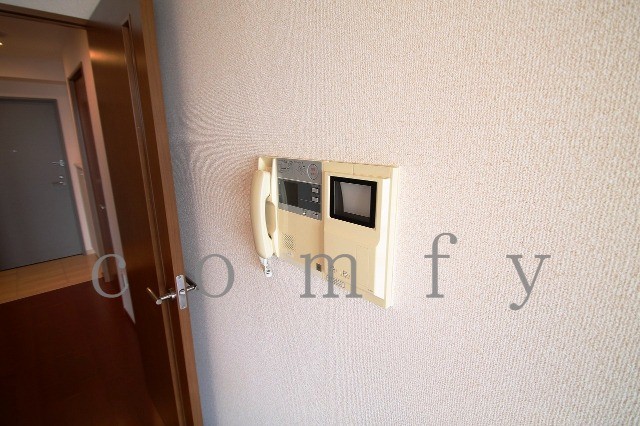 セキュリティ　モニター付きインターホン