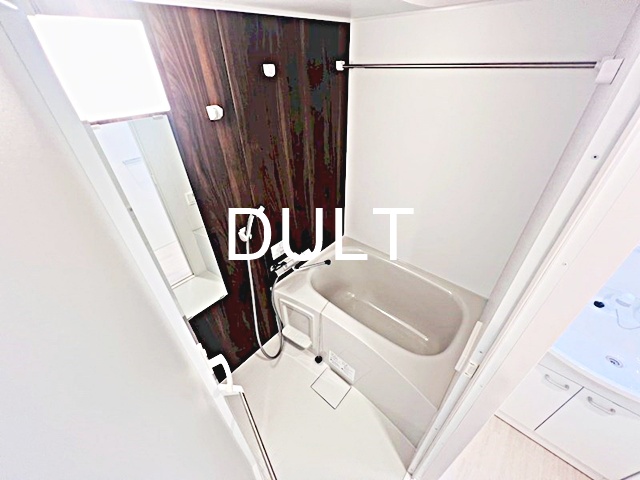 バス・シャワールーム　バスルームです。