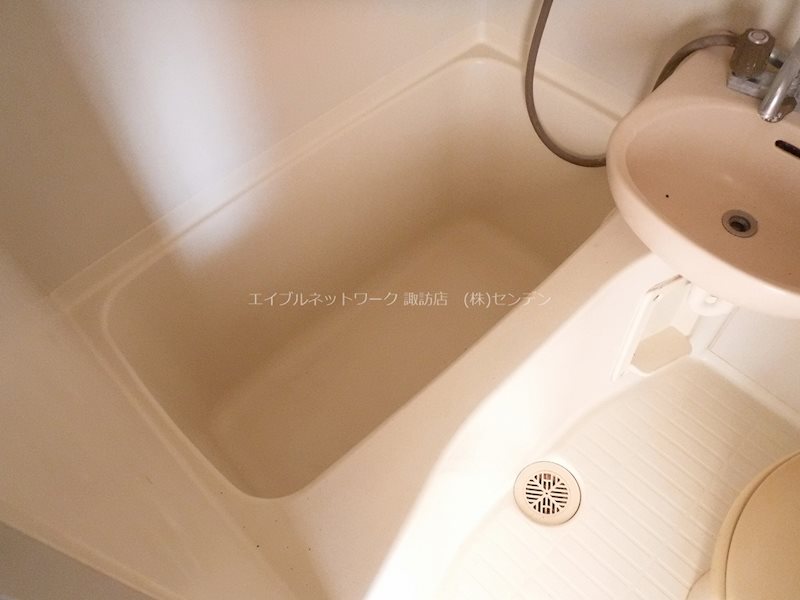 バス・シャワールーム　写真は類似