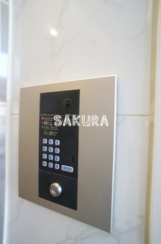 セキュリティ　不審者、勧誘員をシャットアウトできるオートロックです♪