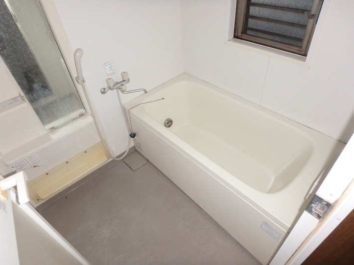 バス・シャワールーム　追焚機能付バス