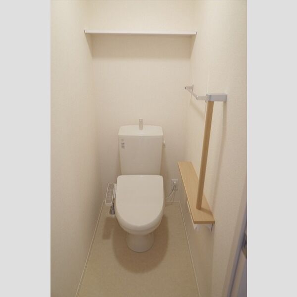 トイレ　温水洗浄暖房便座