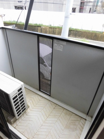 バルコニー　開放的で明るい空間を演出してくれるバルコニーです