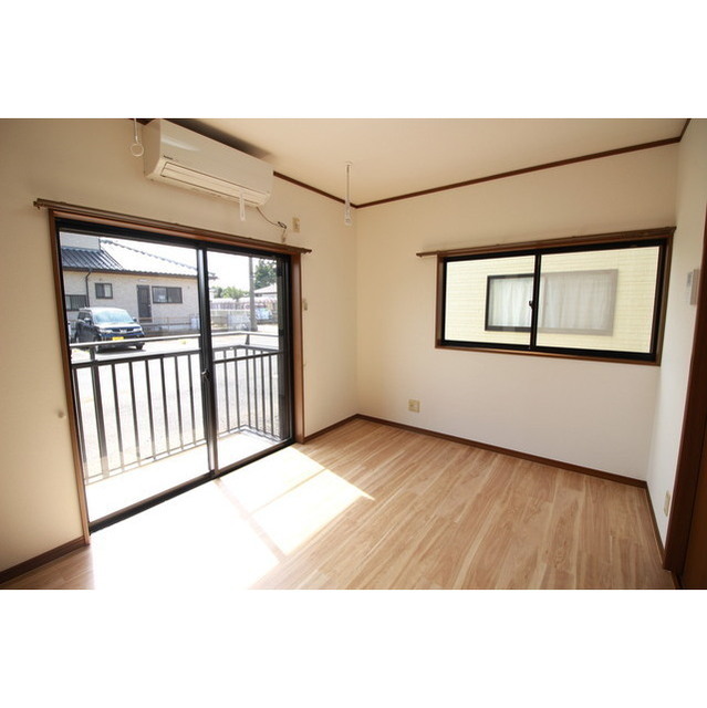 居室・リビング　綺麗な居室でごゆっくりお過ごしください♪