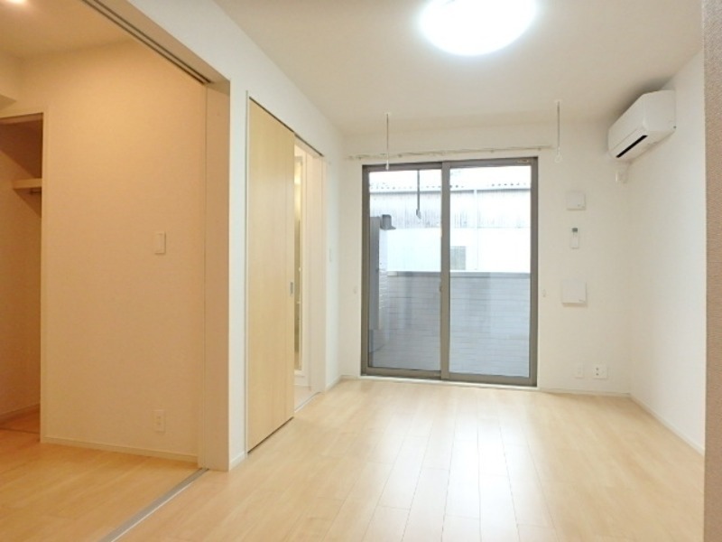 居室・リビング　図面と現状に相違がある場合には現状を優先