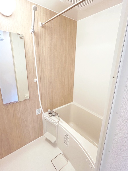 バス・シャワールーム　浴室乾燥機付のバスルーム