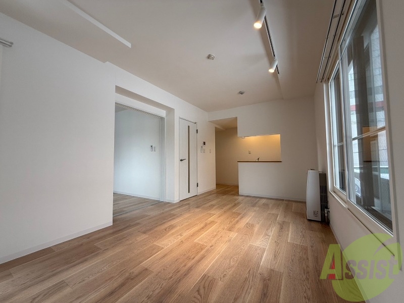 居室・リビング　広々としたリビングですね。使い勝手がよさそうですね！