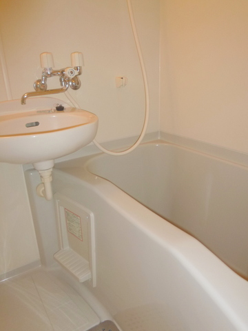 バス・シャワールーム　★もちろんバストイレ別です★