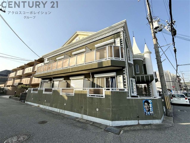 建物外観　オートロック付き完備で安心のセキュリティ♪