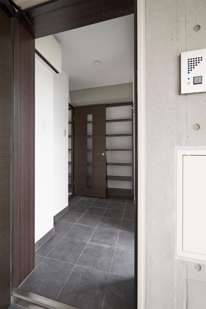 玄関　※別部屋参考写真