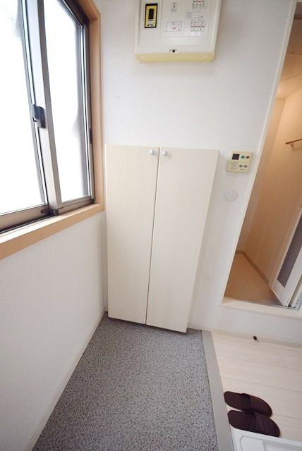 玄関　★辻堂駅徒歩８分、お買いもの便利★