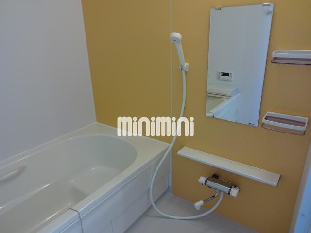 バス・シャワールーム　ゆったりした１坪バス