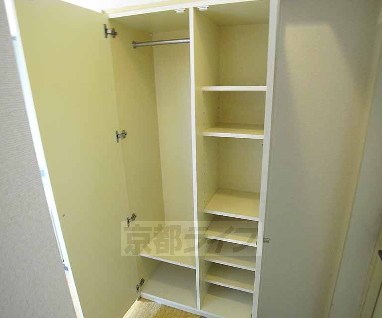 収納　荷物はここへ！