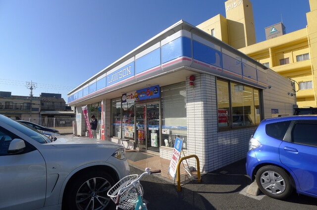 コンビニ　ローソン高松木太町六区店（コンビニ）まで721m