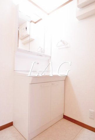 洗面設備　独立洗面台です。