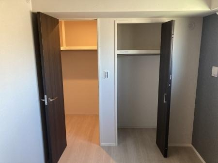 その他　サービスルーム（納戸）