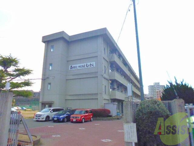 中学校　第五中学校（中学校）まで977m