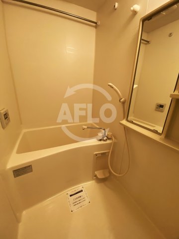 バス・シャワールーム　プレサンス大手前パークサイドII　浴室