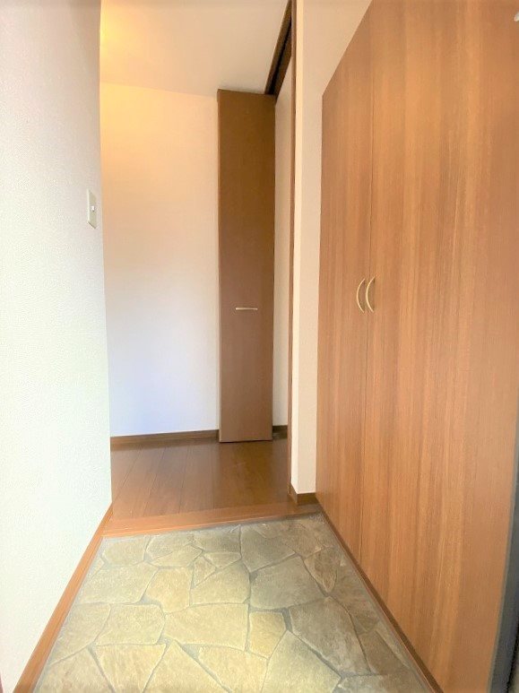 玄関　別部屋写真参照