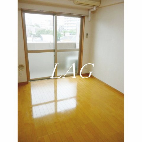 居室・リビング　洋室のお部屋です。