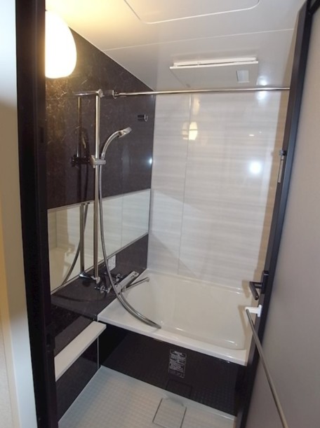 バス・シャワールーム　風呂