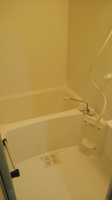 バス・シャワールーム　★湯を溜めてゆったり浸かれます★