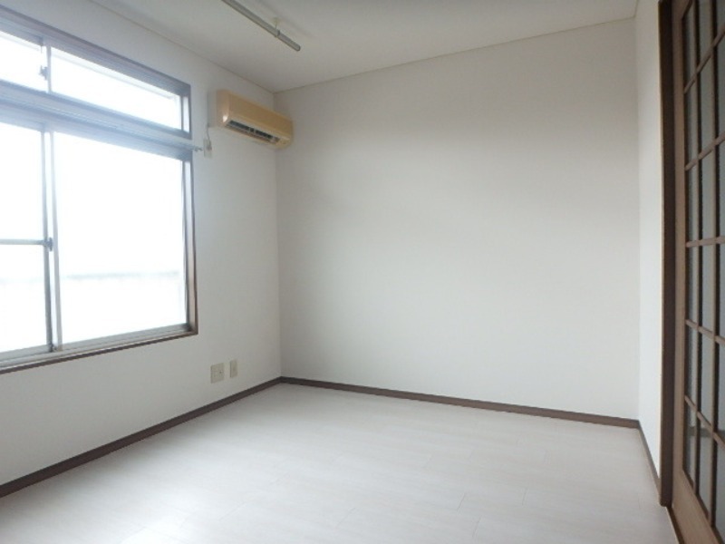 居室・リビング　図面と現状に相違がある場合には現状を優先