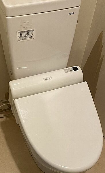 トイレ　別部屋画像参照