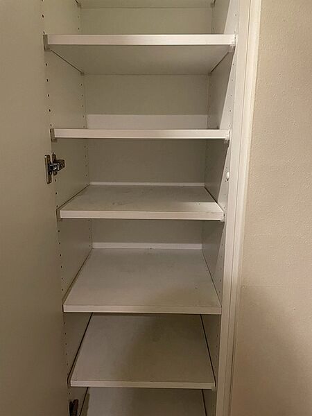 収納　別部屋画像参照