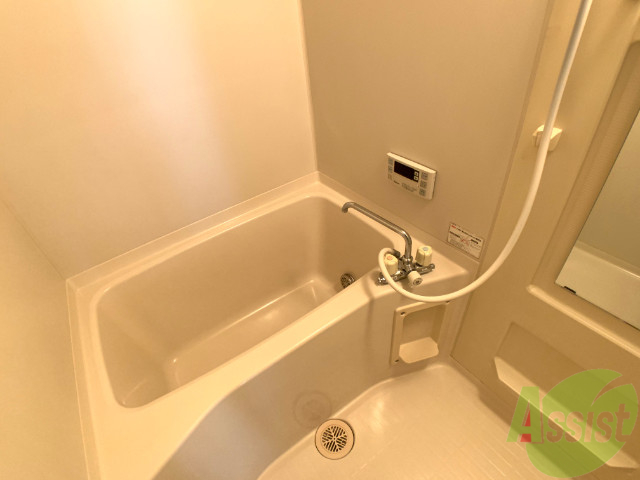 バス・シャワールーム　バスルームは一日の疲れを癒す場所ですね。