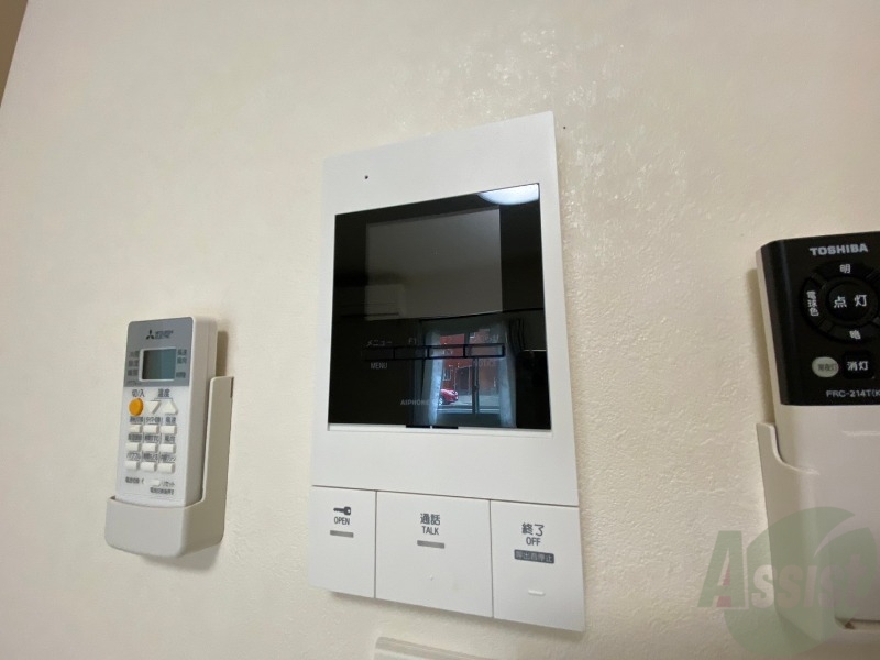 セキュリティ　ＴＶモニター付インターホンです。来客者の顔が見えるので安心！