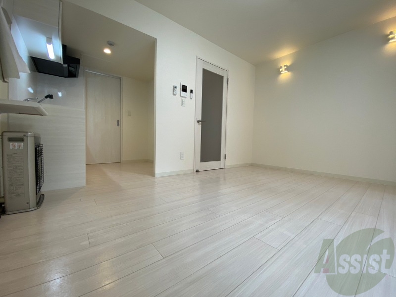 居室・リビング　広くてキレイなお部屋が広がっていて、充実した生活が送れそう。