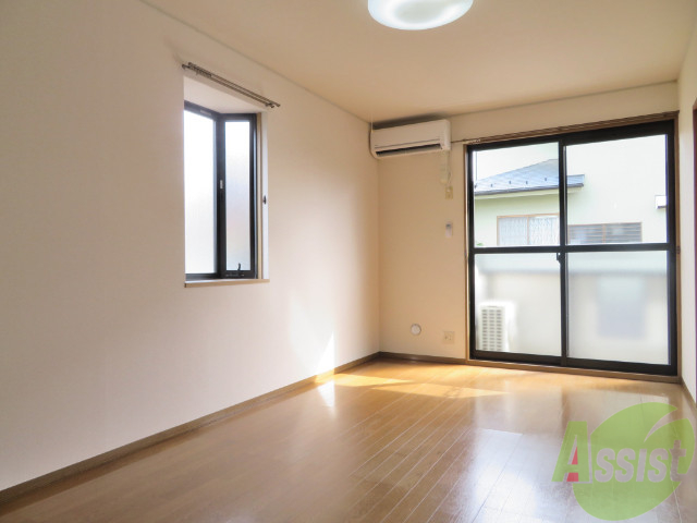 居室・リビング　リビングは陽当たりもよく９帖と広い間取りになっています。