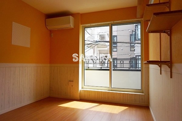 居室・リビング　開放感のあるゆったりとしたお部屋です♪