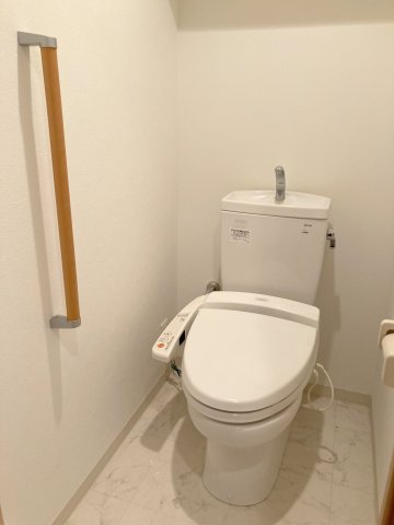 トイレ　カトルセゾン