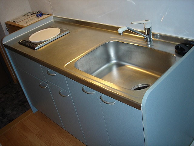 キッチン　まな板がおける広さのキッチンが魅力♪