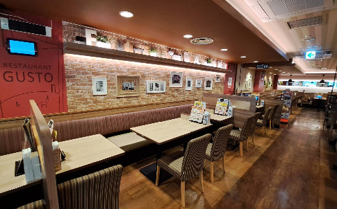 飲食店　ガスト 堺筋本町店（飲食店）まで1035m