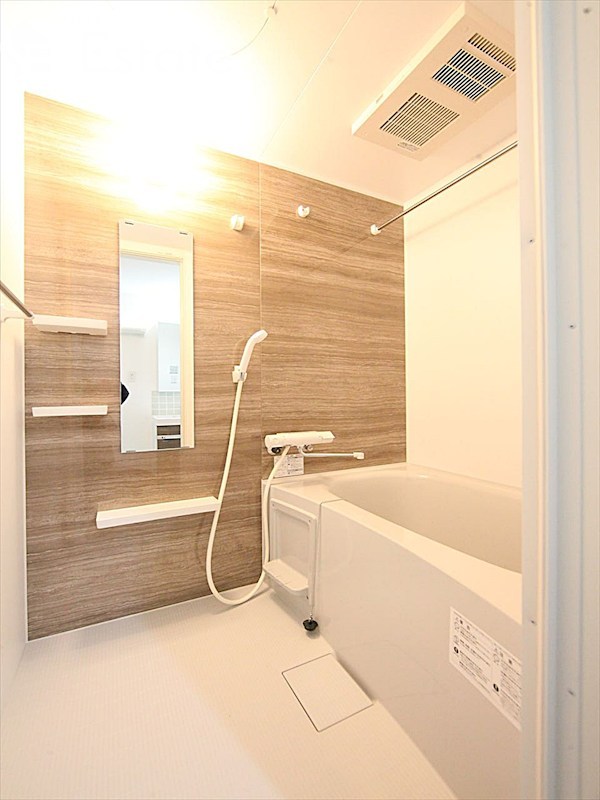 バス・シャワールーム　バスルーム