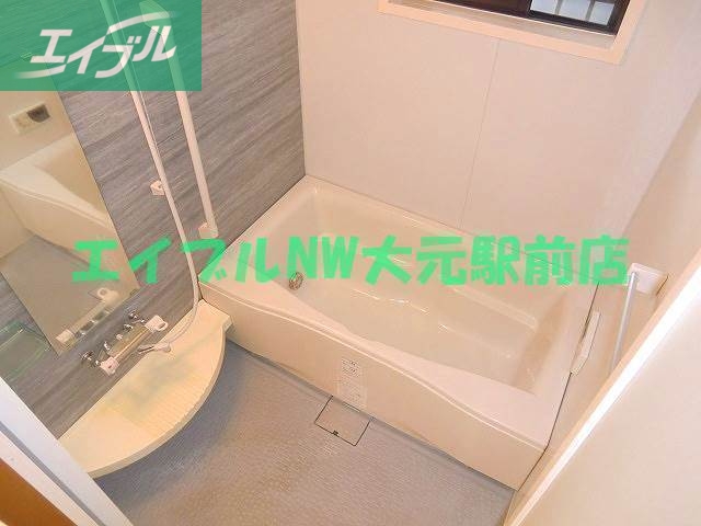 バス・シャワールーム　窓付き