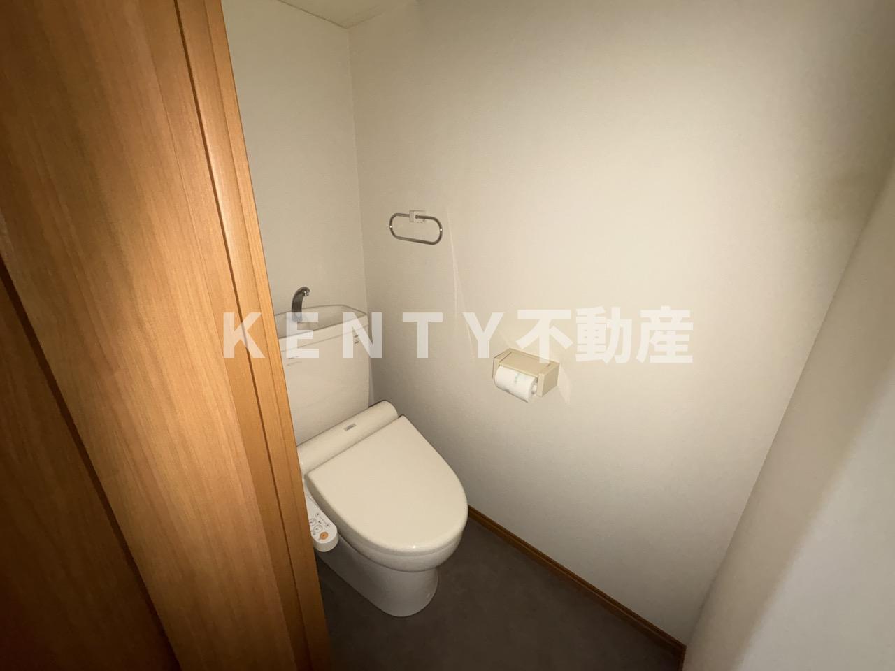 トイレ　落ち着いたトイレです