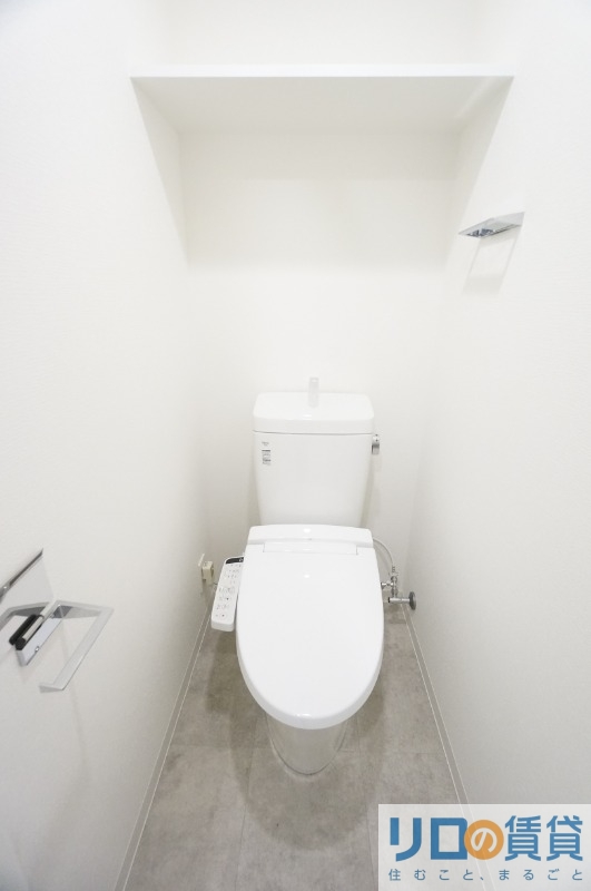 トイレ　同タイプ参考画像