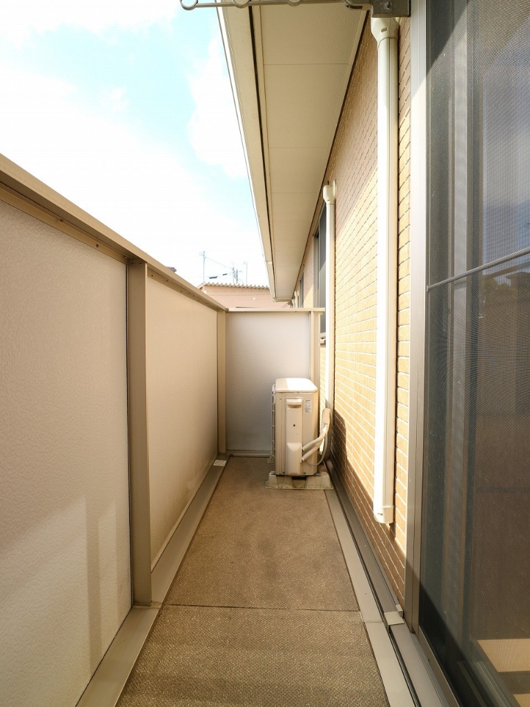 バルコニー　1階は専用庭となっております。