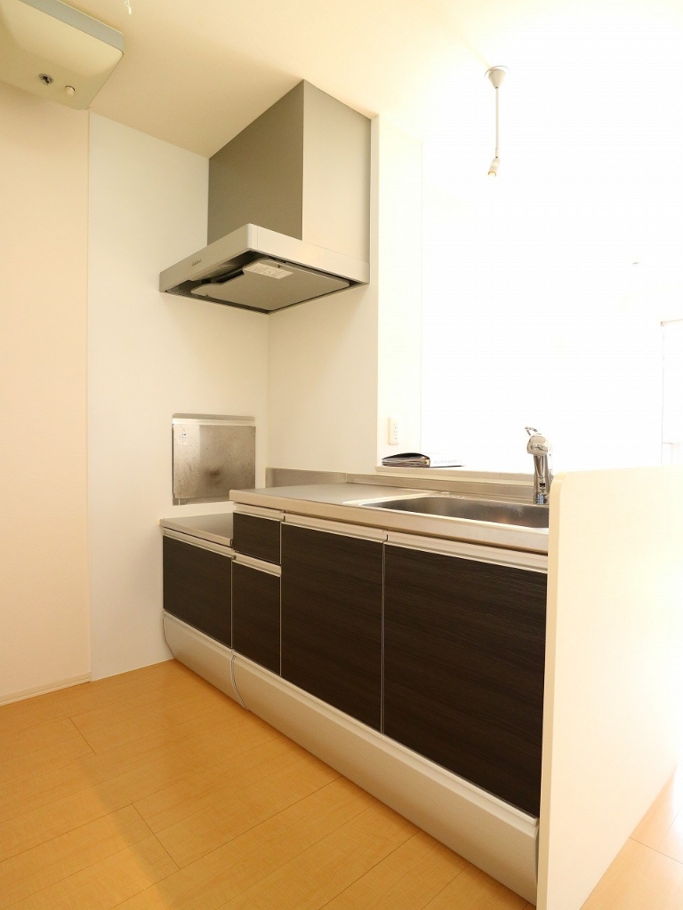 キッチン　人気のカウンターキッチンには2口のガスコンロが設置可能です。